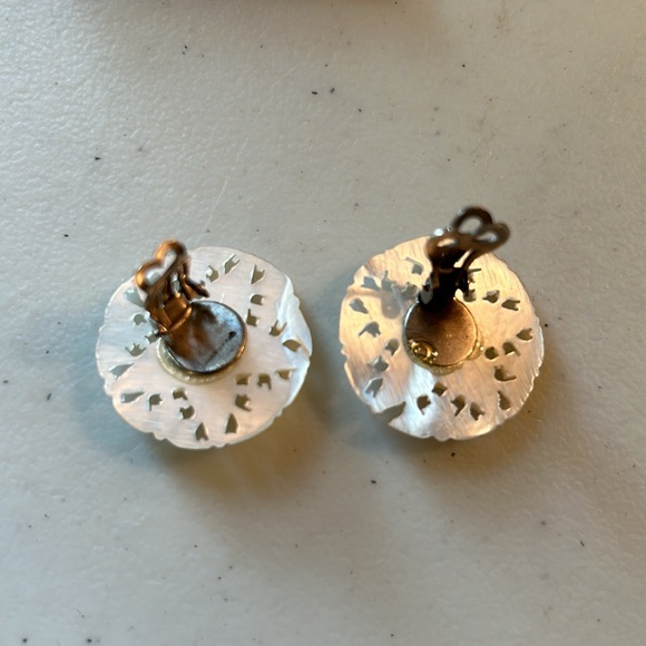 Genuine mother of pearl clip earrings, round with star - made in the holy land - Picture 6 of 8